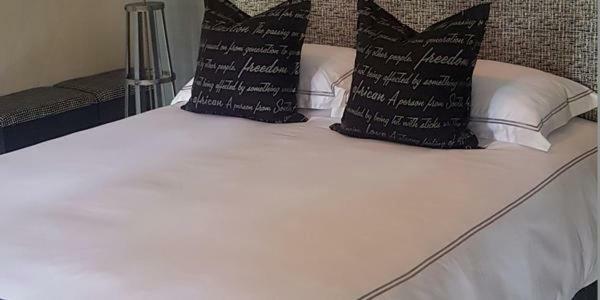 Dancing River Guesthouse Феринихинг Экстерьер фото